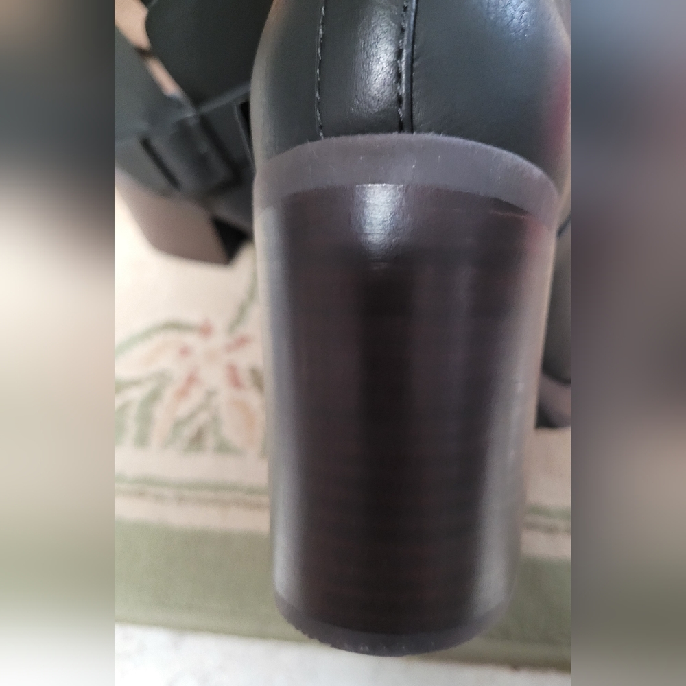 Korks Boots - Picture 4 of 5